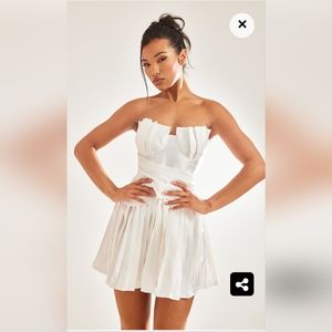 Pretty Little Thing White Satin Bandeau Pleated Cup Detail Romper - White, Sz 12